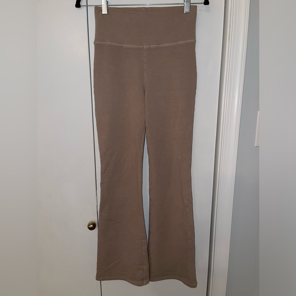 Aritzia Sunday Best Flare Leggings